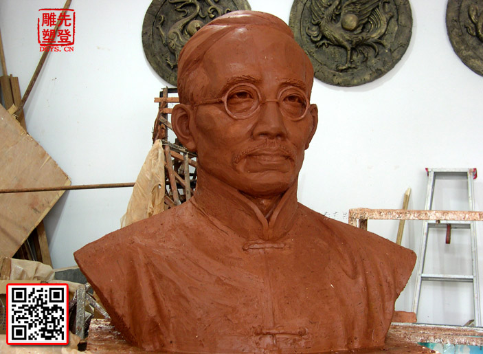 4蔡元培铜雕.jpg