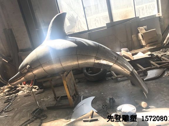 南京心博网页厂带您了解锻铜浮雕的制作过程