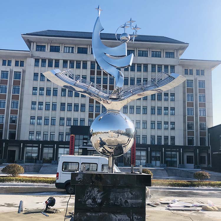 浅谈校园文化心博网页设计